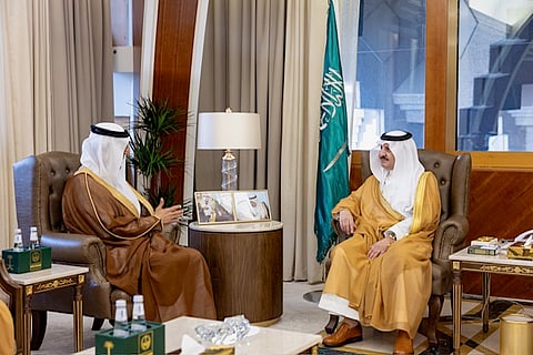 أمير الشرقية يستقبل محافظ هيئة المواصفات ويسلّم اعتماد "حياك" لجمعية بناء