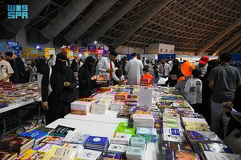 منطقة الكتب المخفضة توسّع خيارات الوصول للكتاب في معرض جدة للكتاب 2025