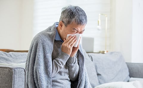 حتى لا تتحول نزلة برد إلى التهاب رئوي.. تقرير يحذر من 5 أعراض
