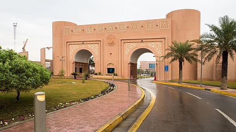 ورشة بجامعة الملك فيصل تعزز قدرات الباحثين في التحليل الإحصائي للعلوم الإنسانية واللغات