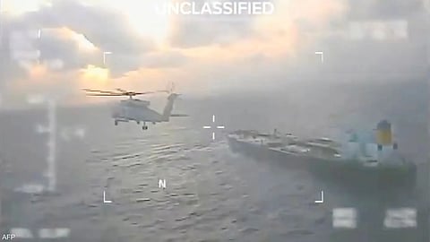 أعلن ترامب فرض "حظر كامل" على ناقلات النفط الخاضعة لعقوبات