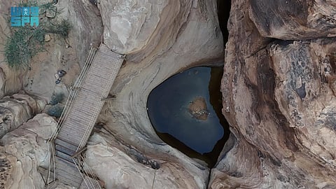 تجاويف العُلا الصخرية.. خزانات طبيعية دعمت الزراعة والحياة التقليدية