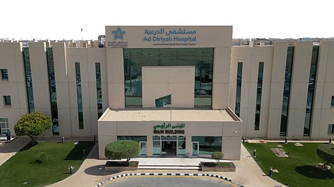 مركز التميز بمستشفى الدرعية ينجز 142 عملية استبدال مفاصل بتقنيات متقدمة