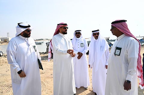 محافظ رابغ يدشّن زراعة 400 ألف شجرة مانجروف ذكية دعمًا لـ"السعودية الخضراء"