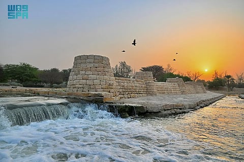 بالصور.. "سد المصانع" بالرياض.. 700 عام من التاريخ وعراقة البنيان