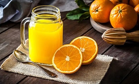 ليس فيتامين "سي" فقط.. تقرير: عصير البرتقال الطبيعي يقدم فوائد مذهلة لصحة القلب والدماغ