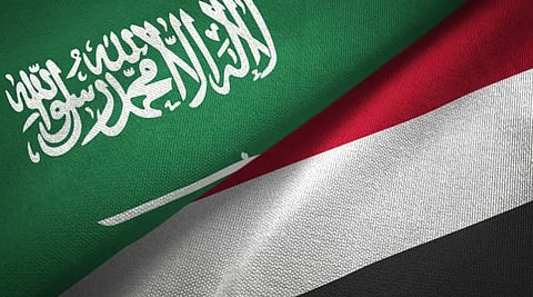 وزير الدفاع اليمني يشيد برسالة الأمير خالد بن سلمان ويؤكد: دعم المملكة للشرعية اليمنية ثابت واستراتيجي