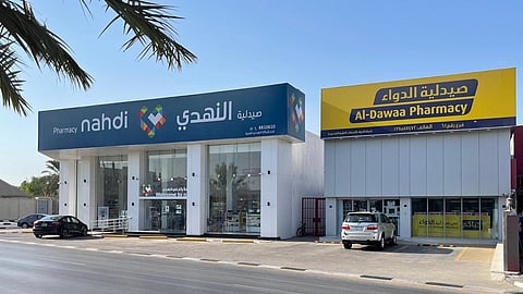 النهدي والدواء: منافسة على الواجهة واتفاق على الأسعار