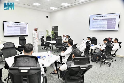 تدريب 320 مراقبًا ميدانيًّا في مبادرة "رافد الحرمين"