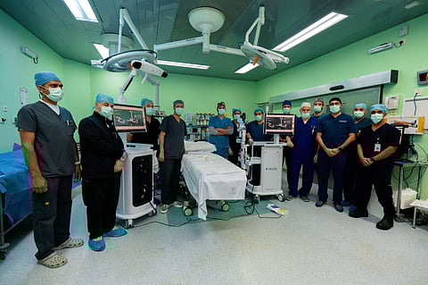 استبدال مفصل الركبة باستخدام أحدث تقنيات الروبوت: دقة متناهية وسرعة في التعافي وكفاءة في الحركة