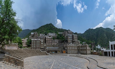 المسافرون السعوديون في عام 2026… أماكن أقل واستمتاع أكثر والبيئة النظيفة تزيح التسوق من الصدارة