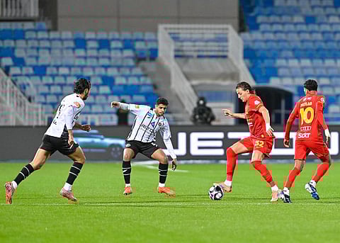 جانب من لقاء الشباب والقادسية