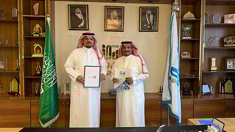 اتفاقية إعلامية بين "صقر قريش" وصحيفة "سبق"