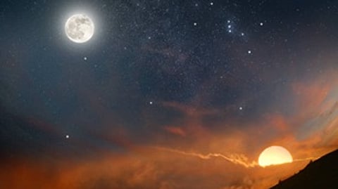 الشمس والقمر يعودان لصدارة المشهد الفلكي في 2026