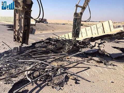 وزارة النقل: "الصدأ" سبب انهيار معبر الإبل وتحقيق مع كل الأطراف