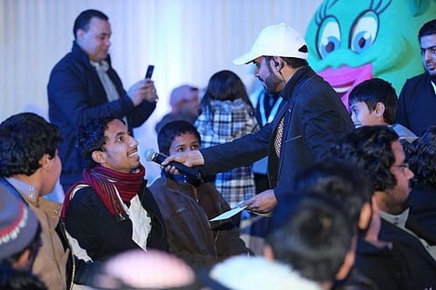 "خواطر الظلام" يجذب أنظار زوار مهرجان الزيتون بالجوف