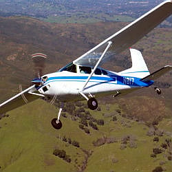 "هندوراس" توافق على إسقاط الطائرات التي يشتبه بنقلها مخدرات