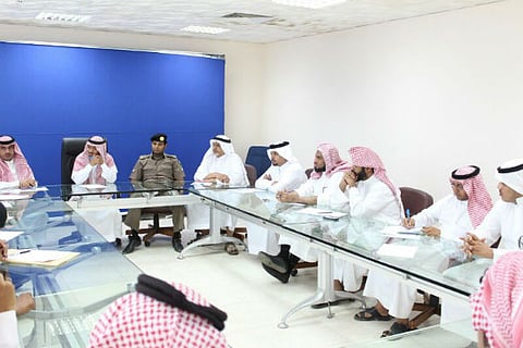 اجتماع لتنظيم العلاج بالرقية والطب الشعبي في جازان