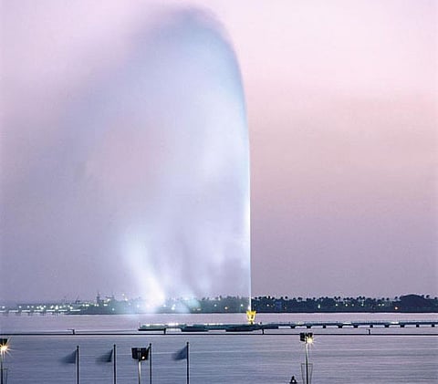 منع "هيئة أبحر" من دخول مرسى شهير فيه موسيقى صاخبة