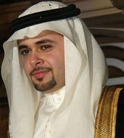 اختيار طبيب سعودي أستاذاً بجامعة "ليدز"