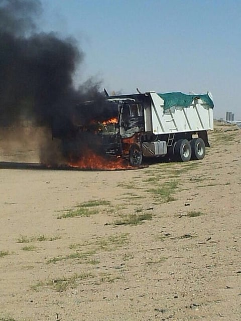 "مدني الطائف" يسيطر على حريق شب بشاحنة أخشاب