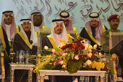 أمير عسير يرعى ختام مهرجان محايل الشتوي ويشيد بتطور المحافظة