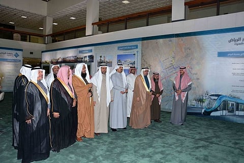 مسؤولو جامعة الإمام يتعرفون على مراحل وخط سير "قطار الرياض"