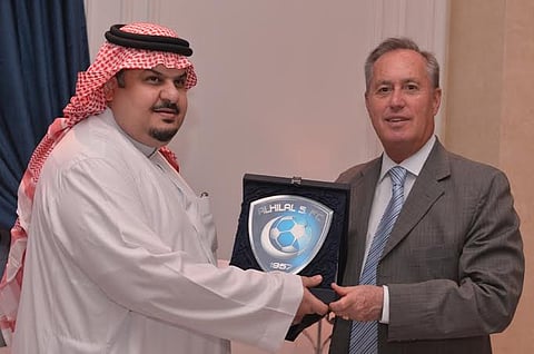 رئيس نادي الهلال يستقبل السفير الفرنسي لدى السعودية