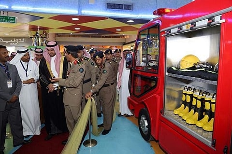 انطلاق فعاليات اليوم العالمي للدفاع المدني بالعاصمة المقدسة