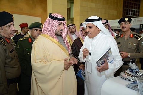 "المواصفات" تشرح لنائب أمير الرياض جهودها في مكافحة السيارات "السالفج"