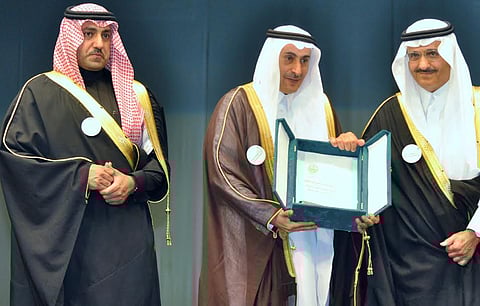 "خالد بن بندر" يدشّن "قافلة الحوار" ضمن حملة تعزيز القيم الوطنية