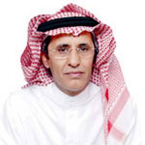 "الموسى" يدعو "بلدي أبها" إلى شراء مكوك الفضاء "ديسكفري"