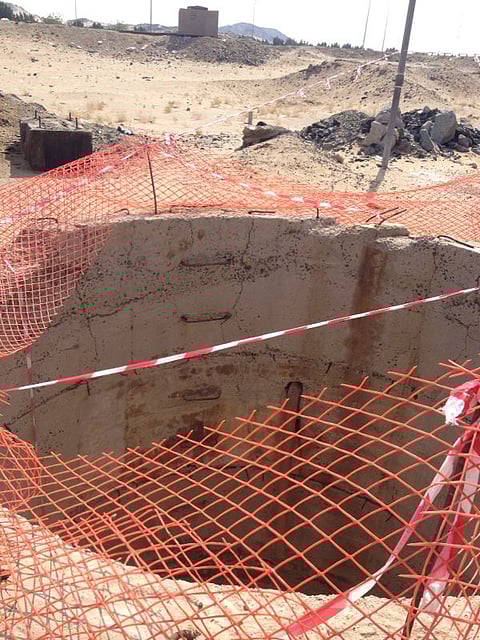 مواطن يحذر أهالي "التخصصي" من السقوط في "بئر" بمكة