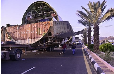 "الطائرة المطعم" تواصل هوايتها في قطع الكهرباء عن المدن العابرة لها