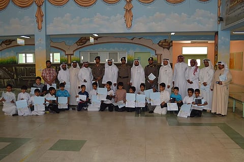 مدرسة القبلتين الابتدائية تُنظّم برنامج "المرسم الحر"