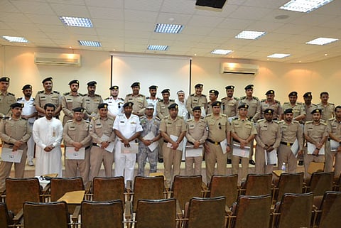 (اتصالات جدة) تحتفل بتخريج 30 ضابطاً من سلاح الحدود في تعلُّم الإنجليزية