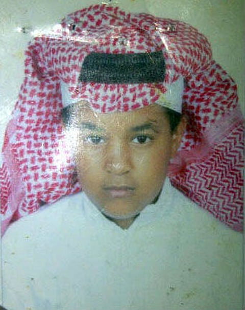 "هزازي" خرج للبقالة ولم يعد بالعزيزية في جدة