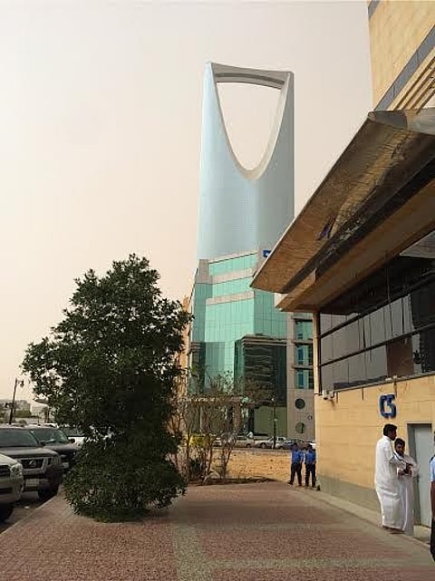 الآن.. أمطار خفيفة على العاصمة