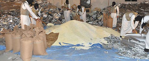 بالصور.. إحباط تهريب 22 مليون حبة مخدرة حاولت شبكة سورية إدخالها للسعودية