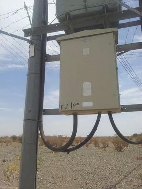 "كيبل ضغط عالٍ" بخالدية تربة يثير مخاوف الأهالي