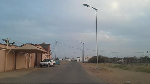 أهالي "ثلاثاء يبة" يطالبون بإنارة القرية والطريق العام