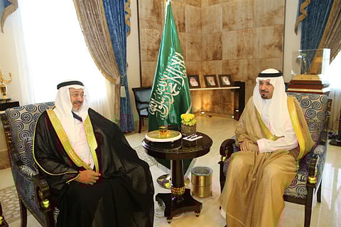 أمير مكة يطلع على تطورات العمل بمشاريع جامعة الطائف