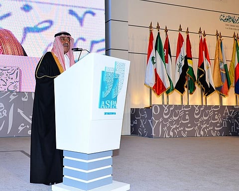 الأمير مقرن: حرص الملك للتقارب بين الشعوب تجلى بمبادرته للحوار العالمي