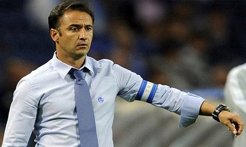 بيريرا: الأرضية والزحمة المرورية سبب خسارتنا الكأس