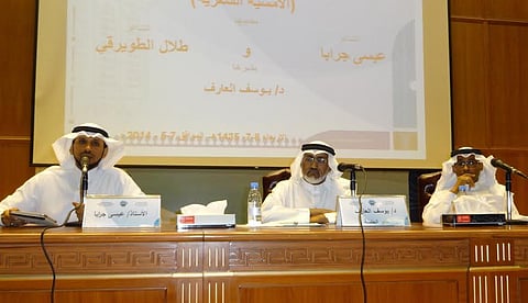 نادي جدة يتغنى بقصائد "شاعر عكاظ" و"الطويرقي"