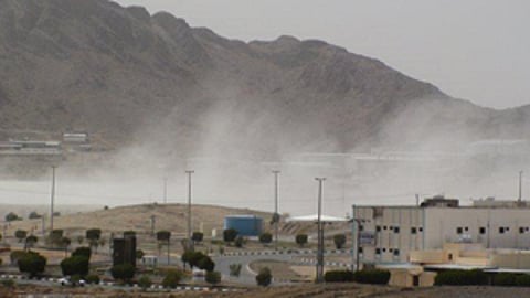 وفاة شابين أبلغا بمكان تعطل سيارتهما في "حرة المدنية"