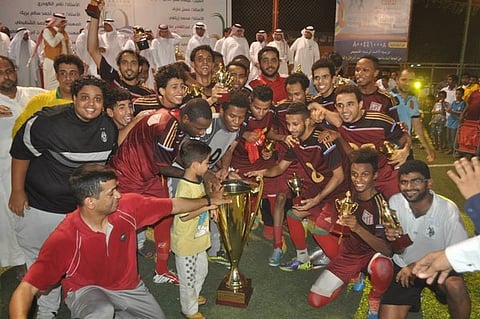 أمين جازان يعلن بدء إنشاء 18 ملعباً في الأحياء