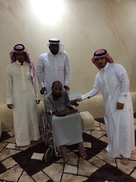 "برّ أبو راكة" تُقدم 18 ألفاً سنوياً لإيجار شقة مُعاق "الشلوي" بالطائف