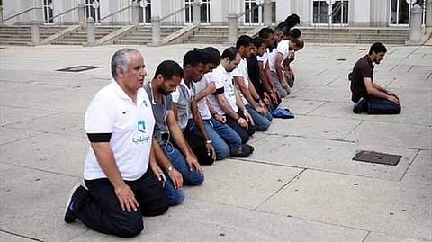 لاعبو "الهلال" يبعثون برسائل تعريفية عن الإسلام في "أوروبا"