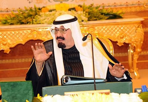 وزارات توقفت عن مواكبة العصر وأخرى تعيش دوامة الأنظمة القديمة .. ولا بُدَّ من حلول جذرية